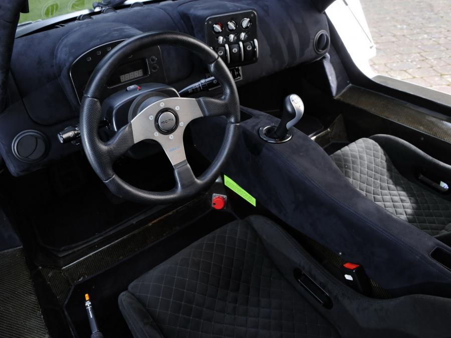 Интерьер Mosler MT900S 2005 года  (фото 3 из 18)